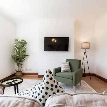 Metropolitan - 2 Bed, Private Parking Apartment, Great Commercial Home From Home Stay! Southampton Extérieur photo