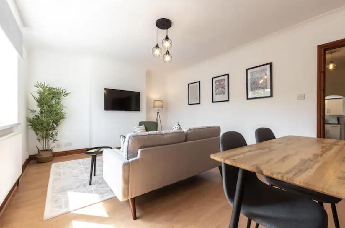 Metropolitan - 2 Bed, Private Parking Apartment, Great Commercial Home From Home Stay! Southampton Extérieur photo
